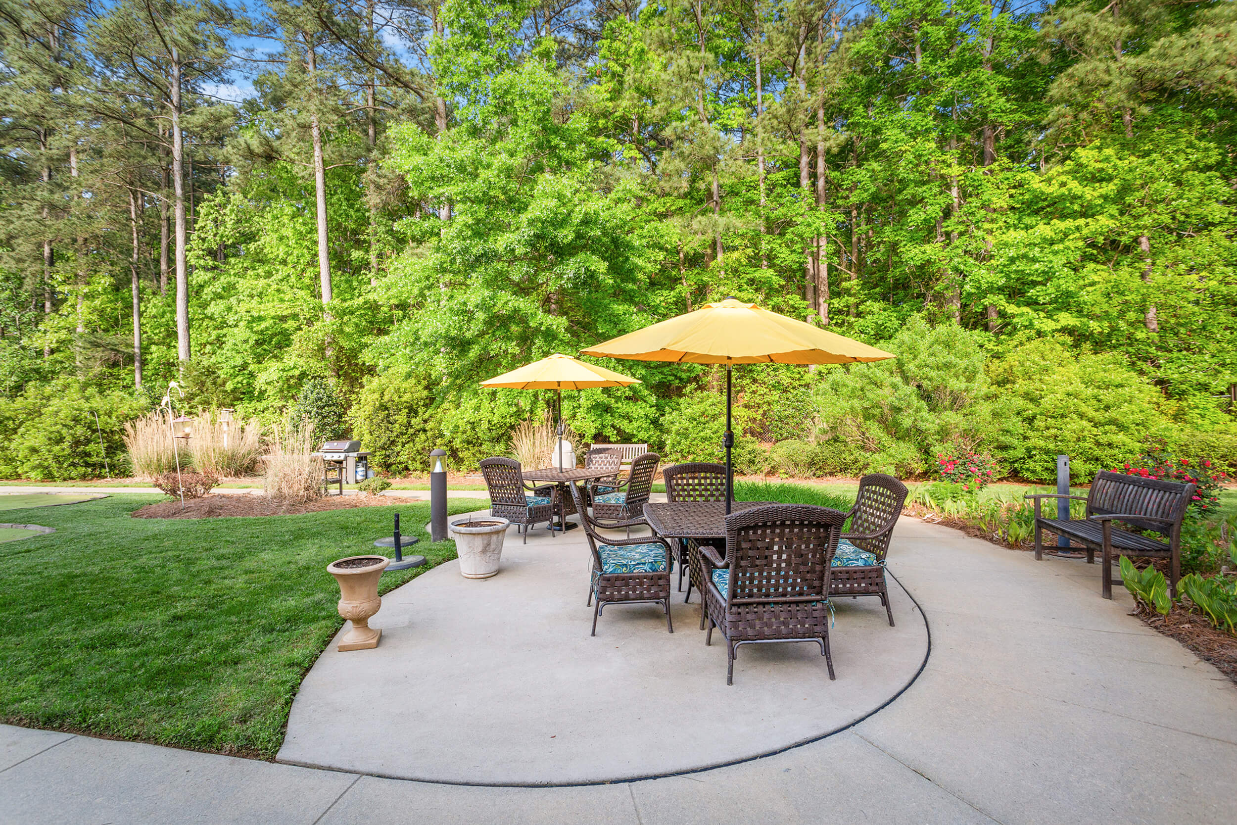 Sunrise at North Hills | Patio