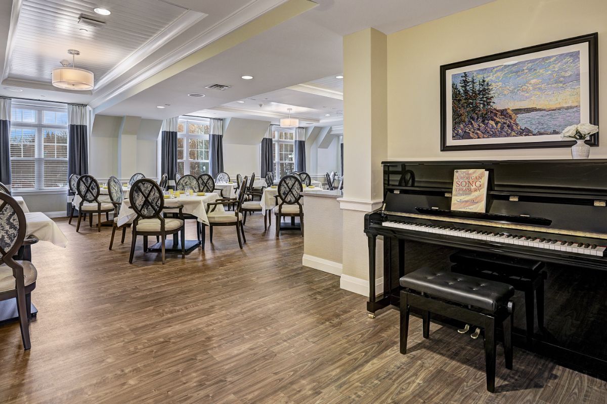 Sunrise of Fairfield Dining Room