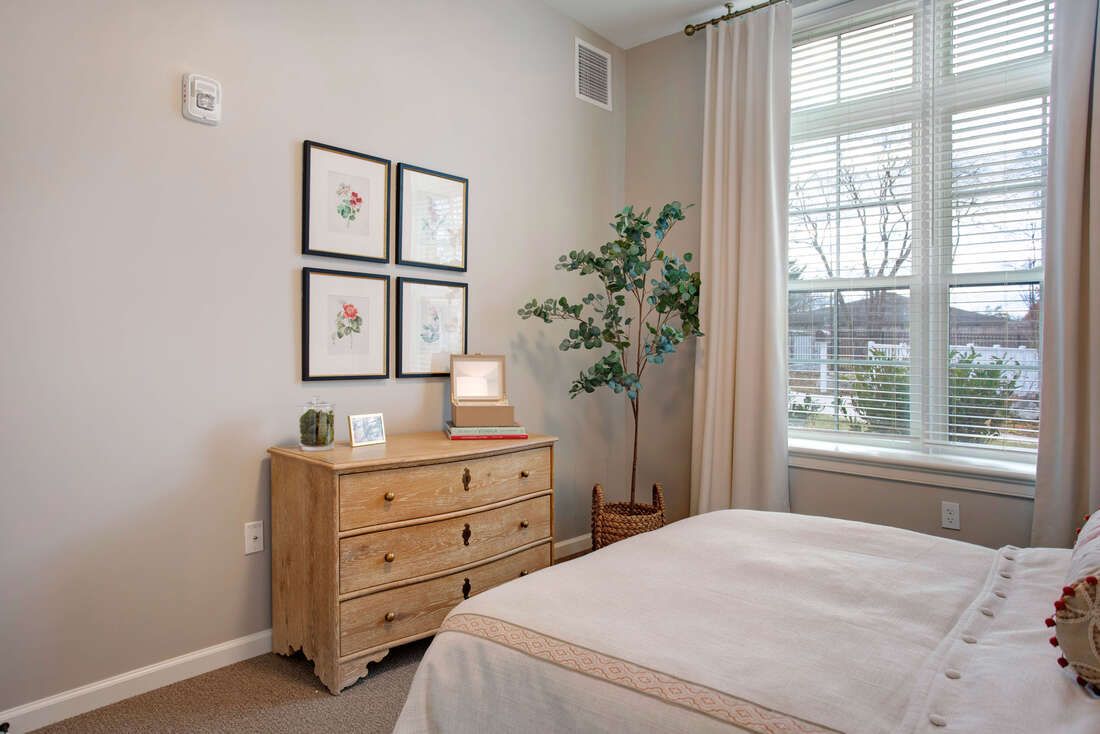 Sunrise of McLean Village | Suite Bedroom