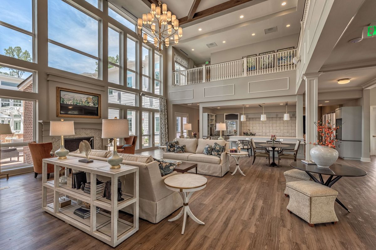 Varenita of West Cobb | Living Room Image