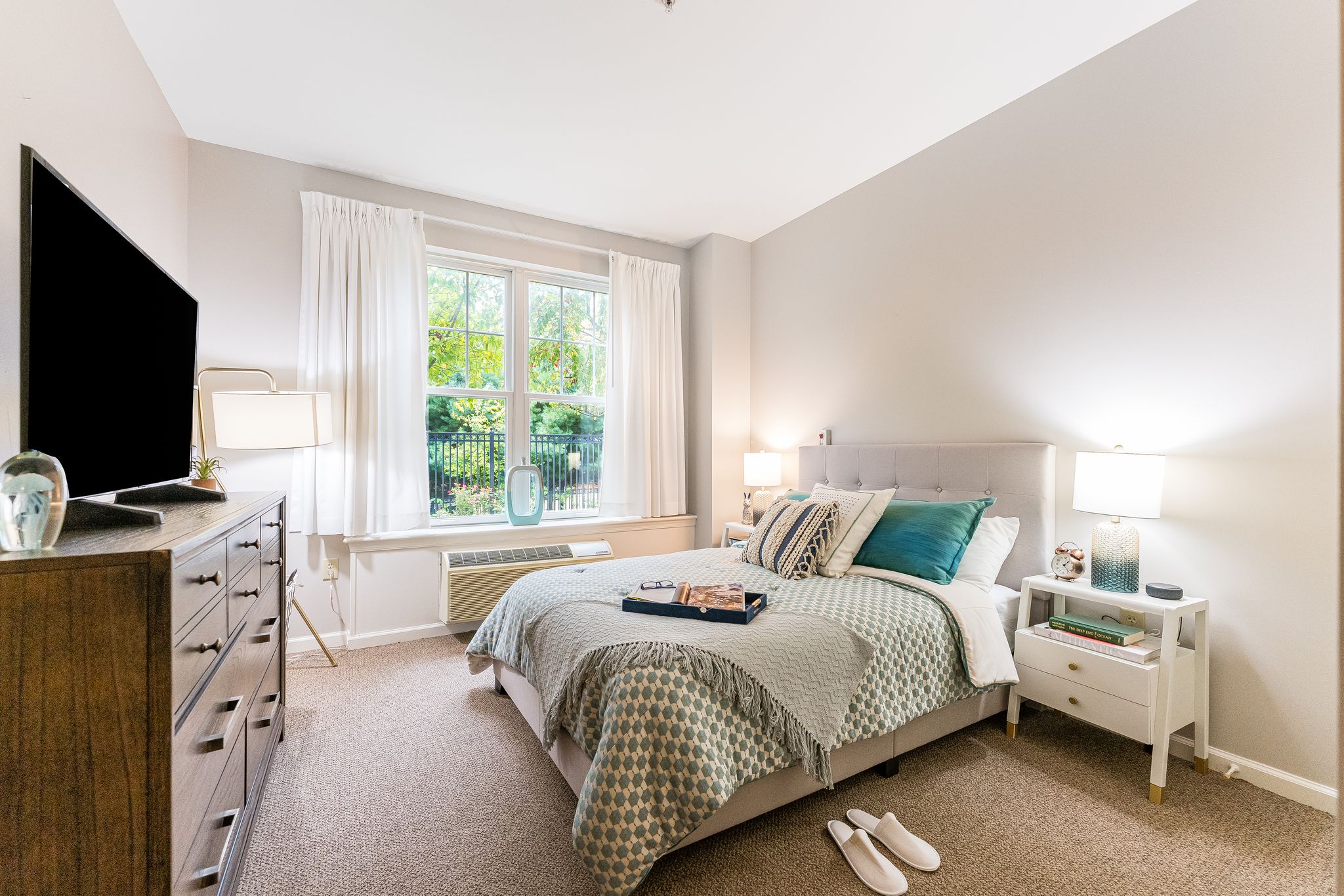 Sunrise of Braintree | Model Suite Bedroom
