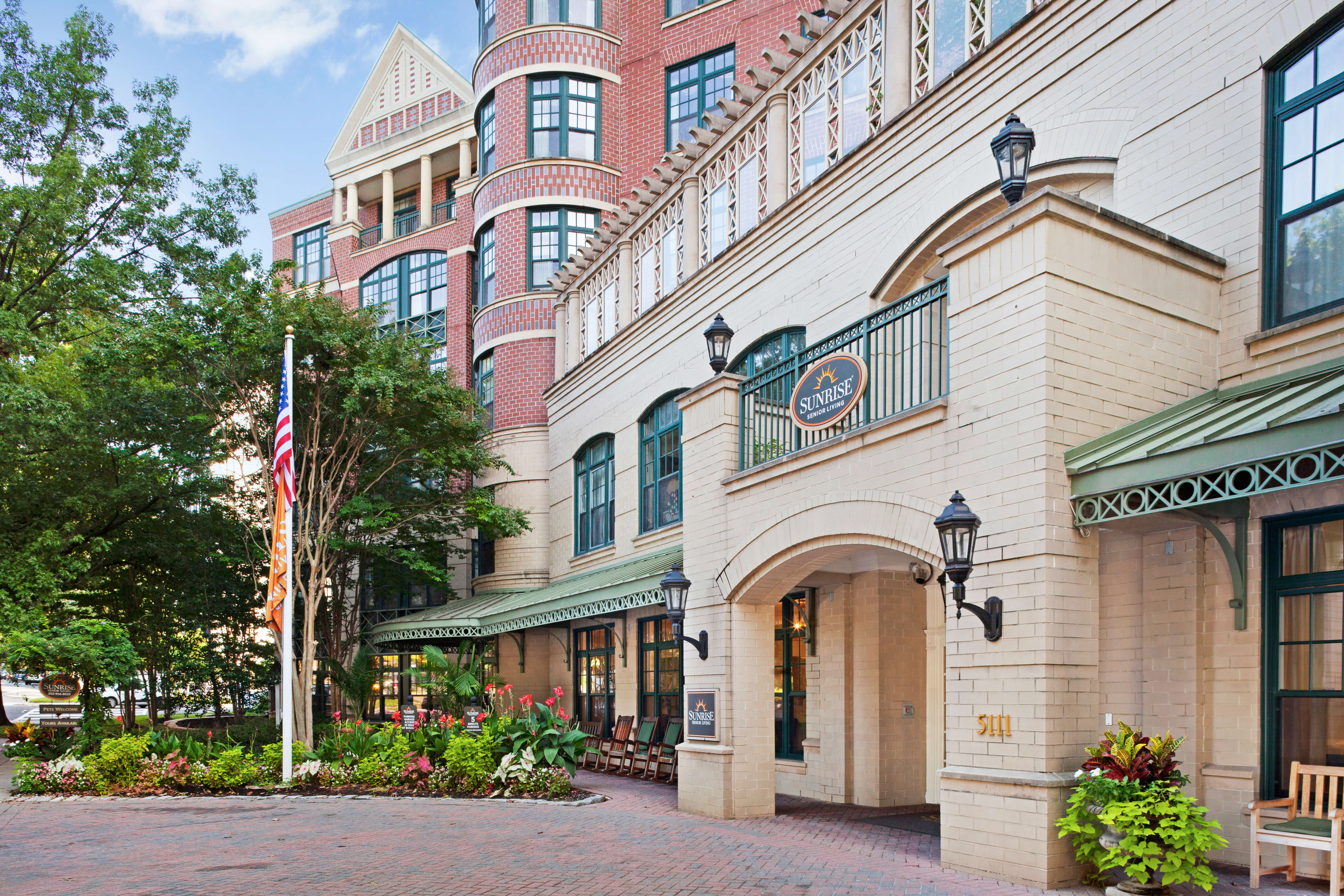 Front Entrance | Sunrise on Connecticut Avenue