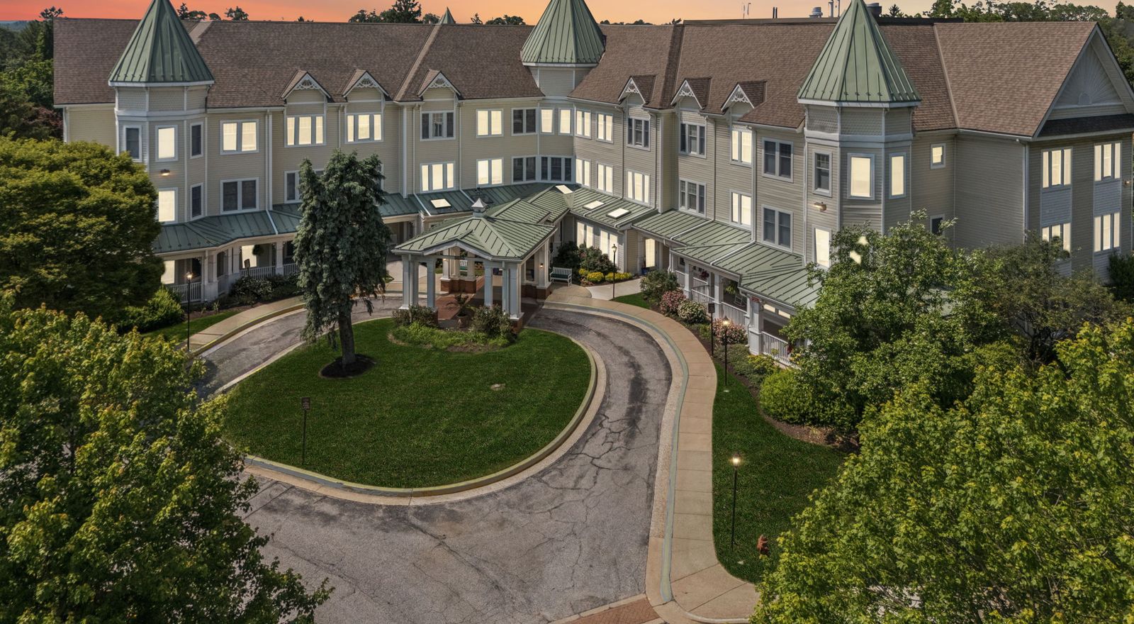 Sunrise of Pikesville Exterior