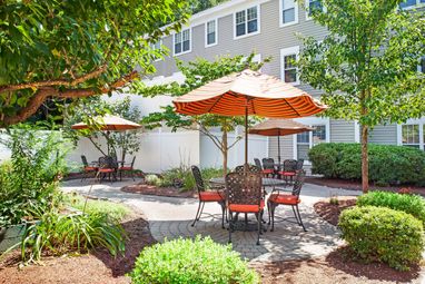 Sunrise of Leominster | Patio