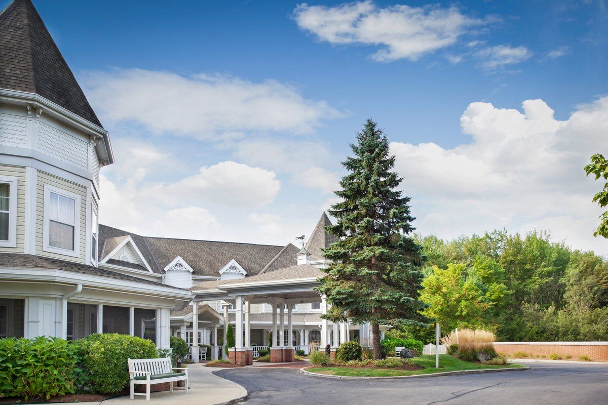 Sunrise of Wayland, Entrance