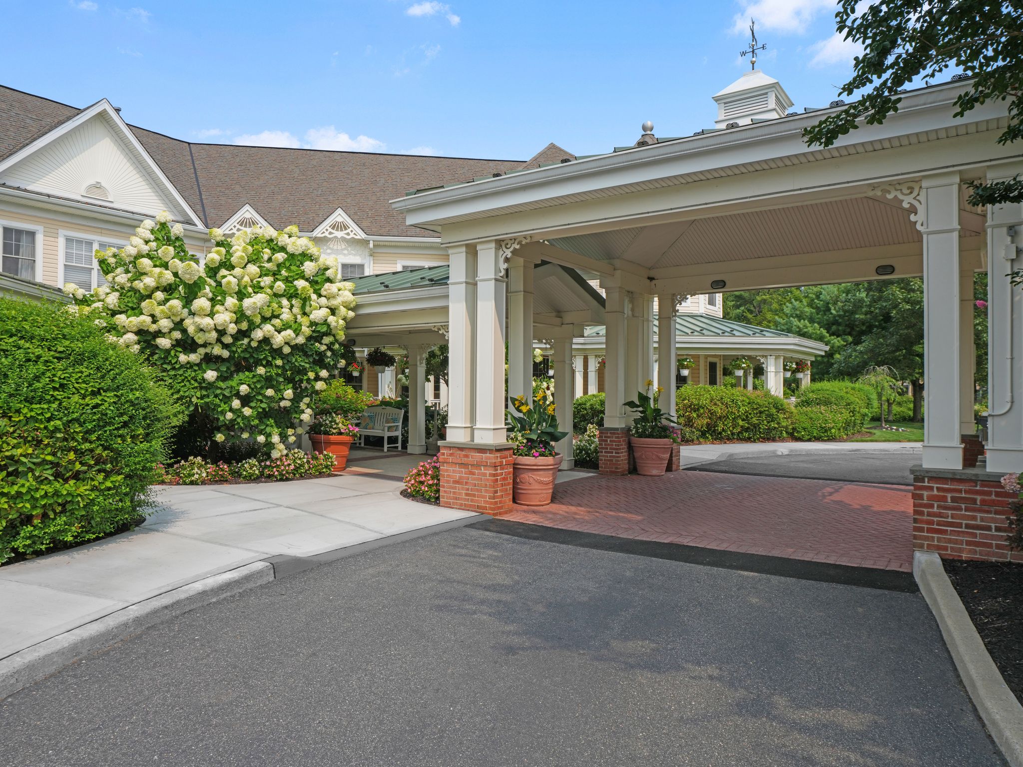 Exterior | Sunrise of Dix Hills