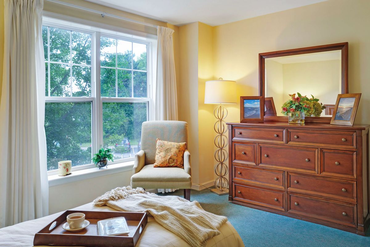 Sunrise of Rochester | Suite Bedroom