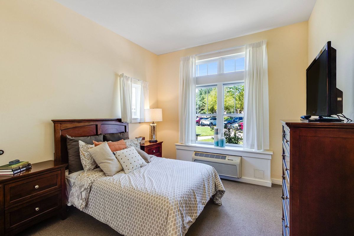 Sunrise of Cinco Ranch | Bedroom