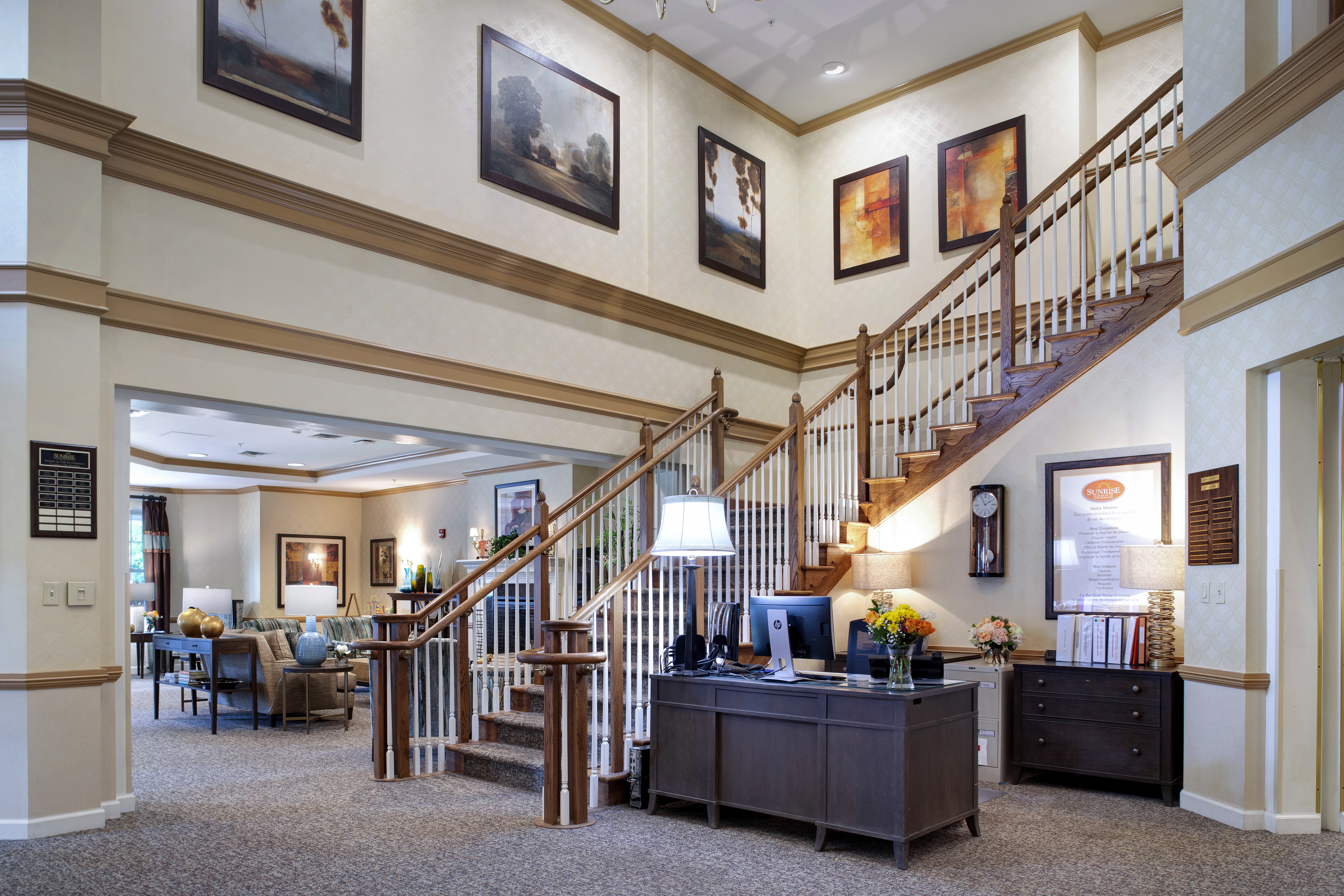 Sunrise of Dollard des Ormeaux | Lobby