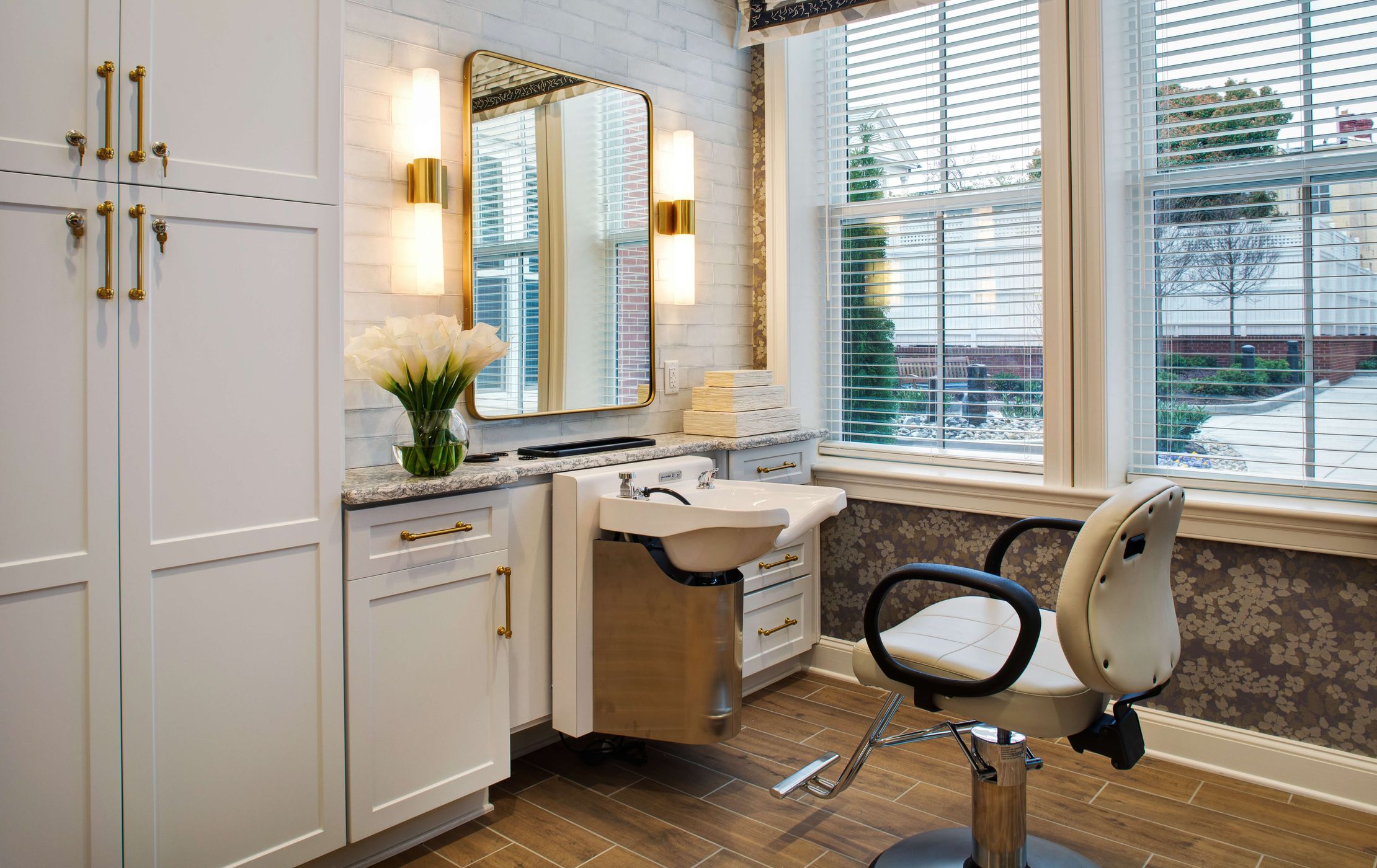 Old Town | Salon