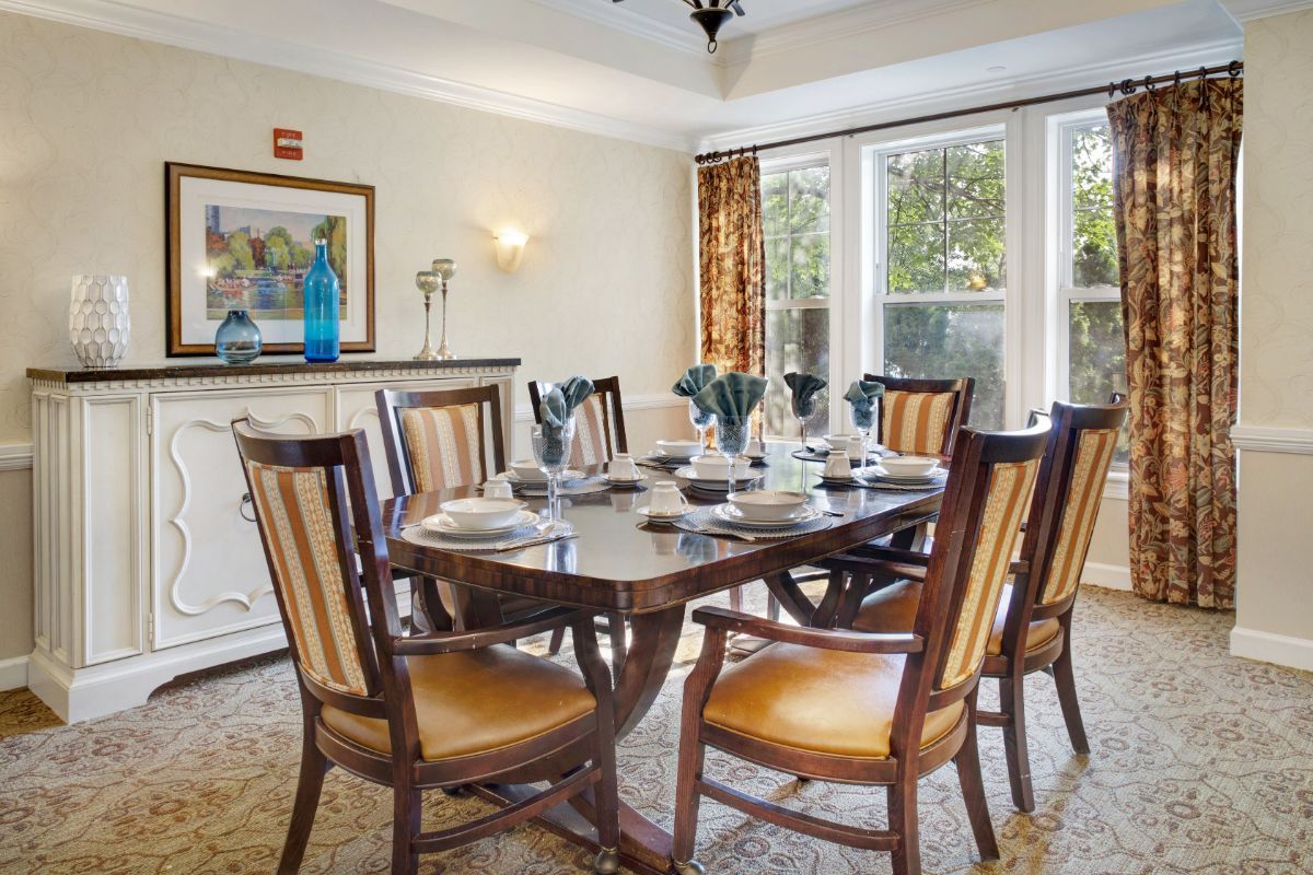 Sunrise of Arlington Private Dining Room