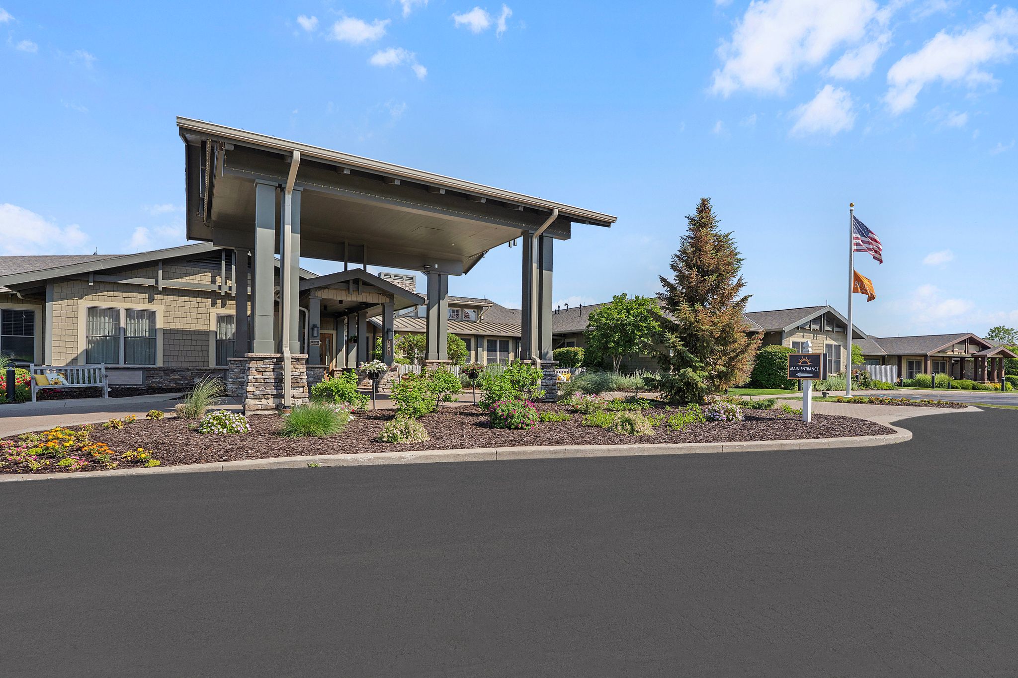 Sunrise of Cascade | Exterior
