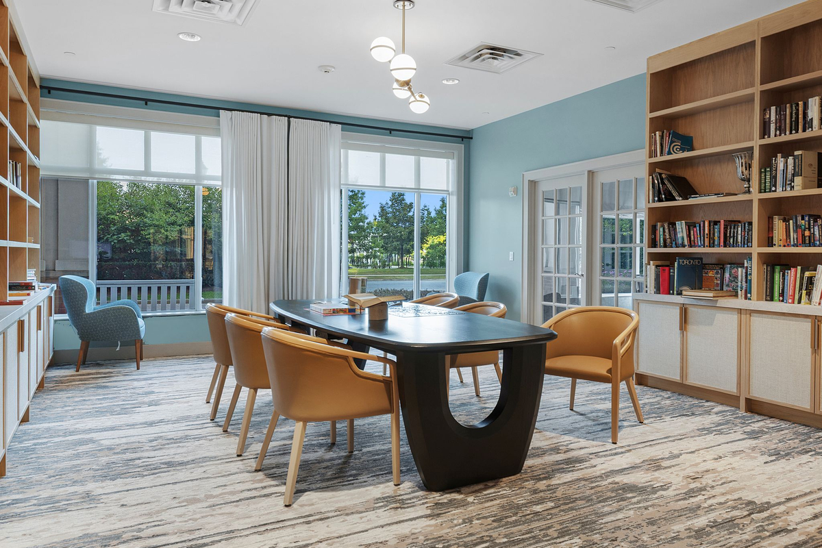 Sunrise of Thornhill | Activity Room