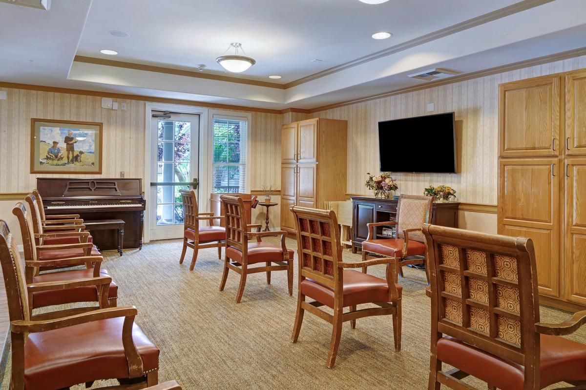 Sunrise of Henderson I activity room