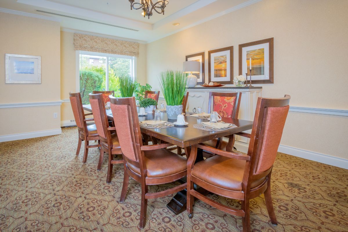 Dining Room, Sunrise of Victoria