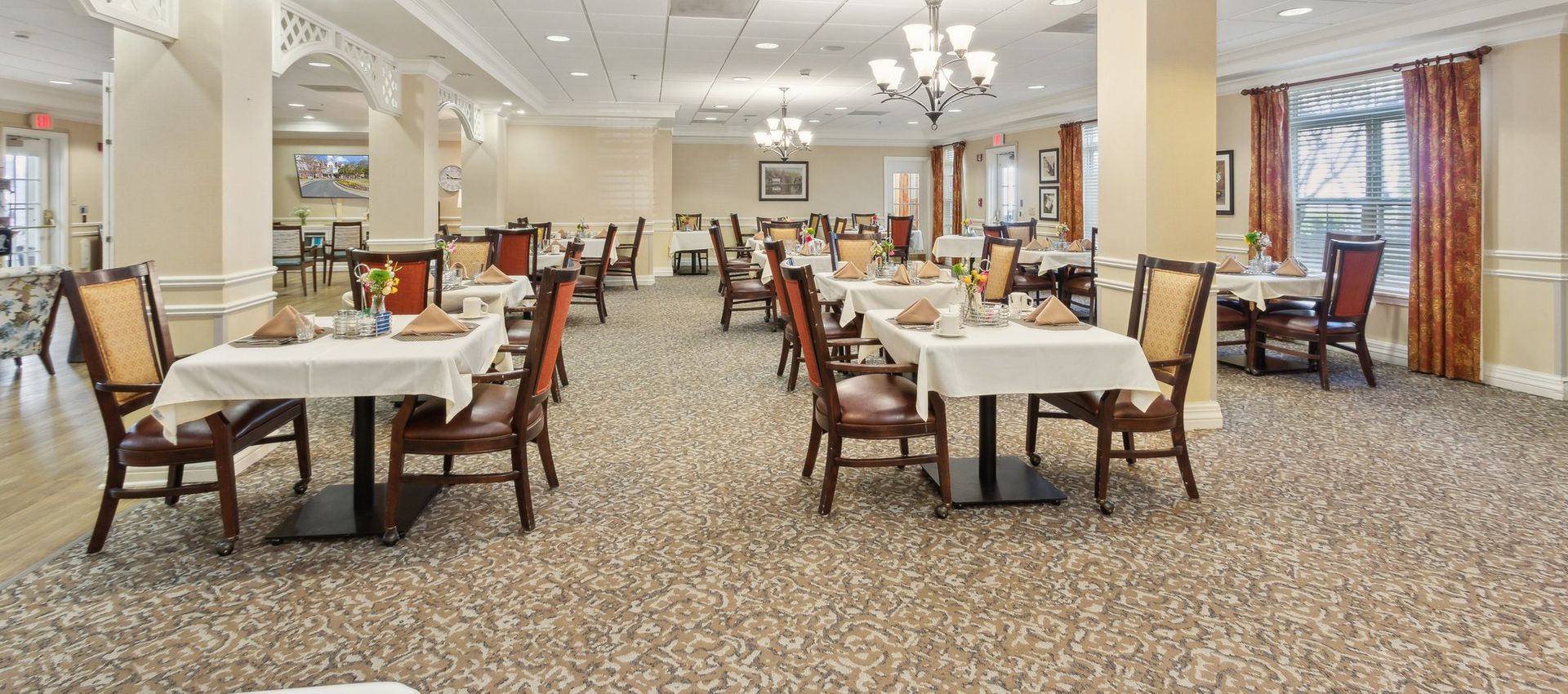 Brighton Gardens of Dunwoody, GA Dining Room