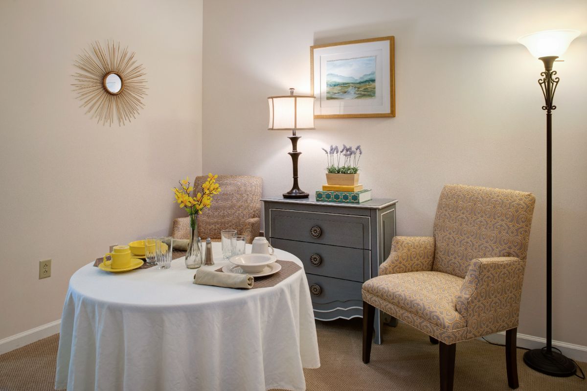 Model Suite Living Room at Sunrise at Five Forks