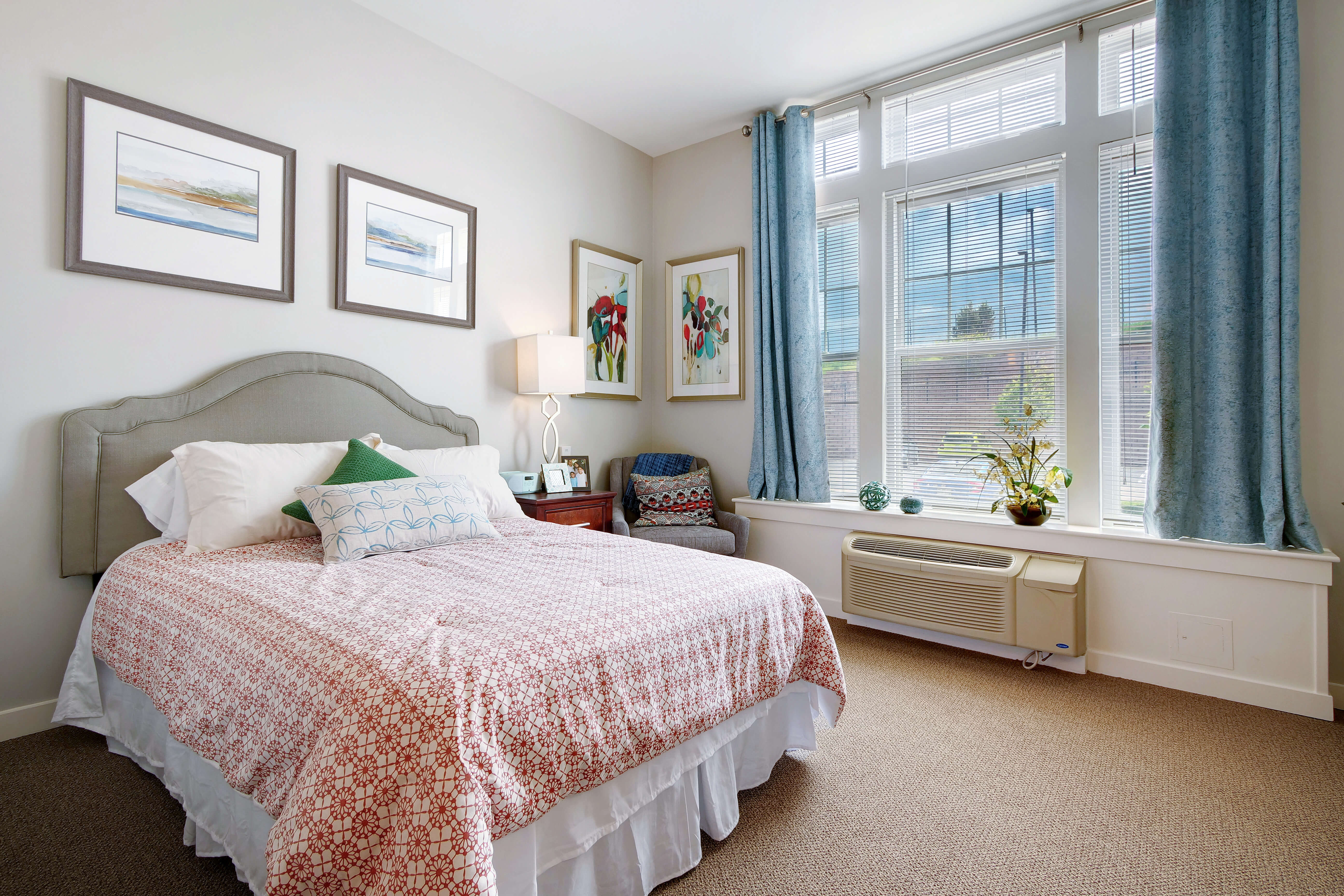 Model Suite Bedroom | Sunrise at Flatirons