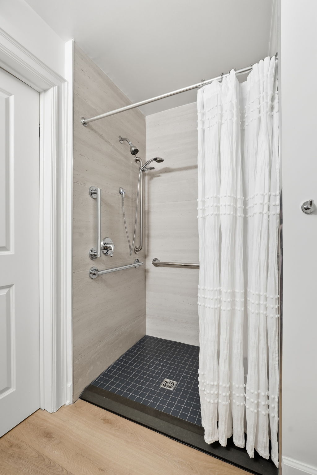 Sunrise at Fox Hill | Model Bathroom