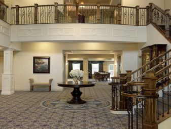 Sunrise of Webster Groves | Lobby