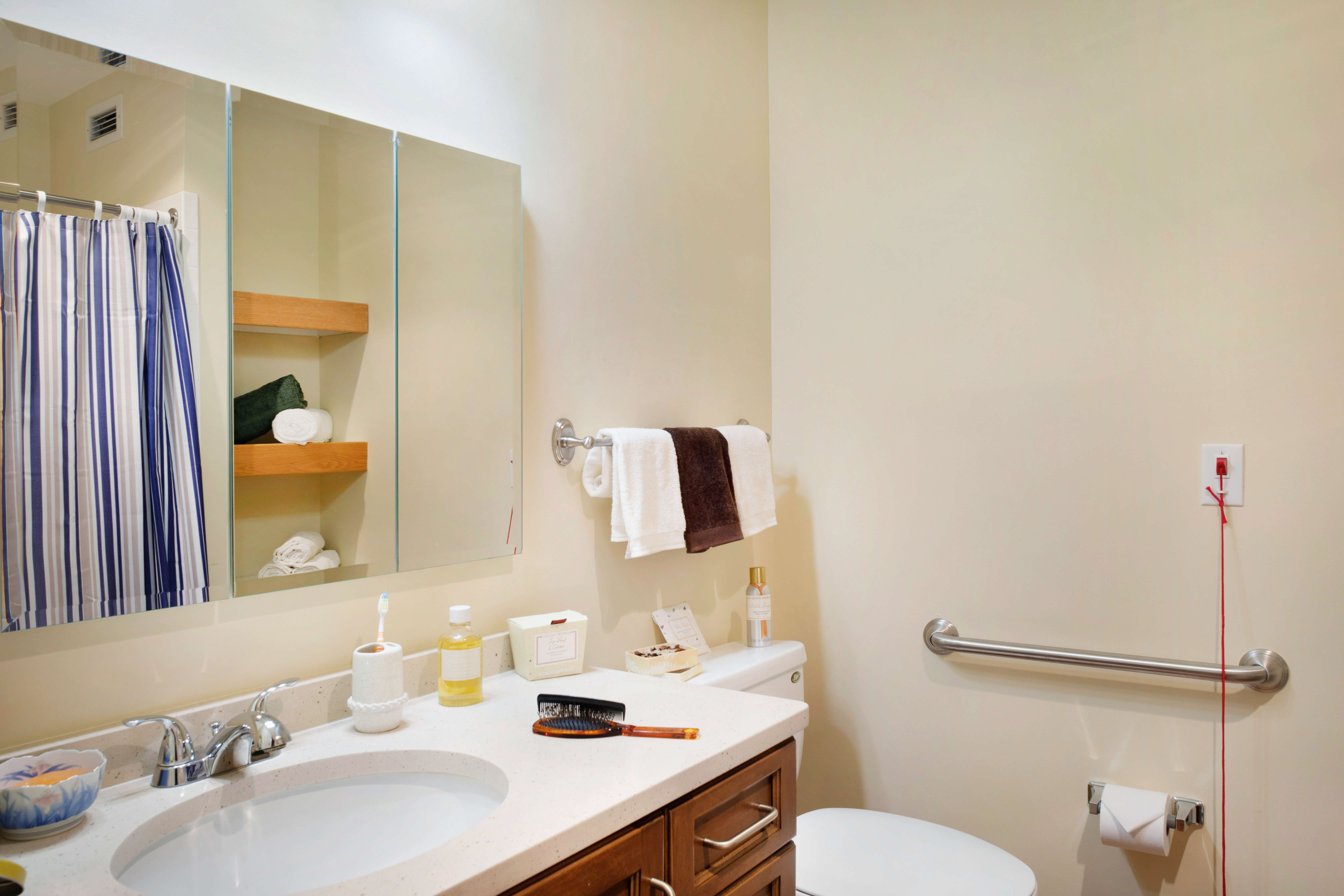 Sunrise of Windsor | Model Suite Bathroom