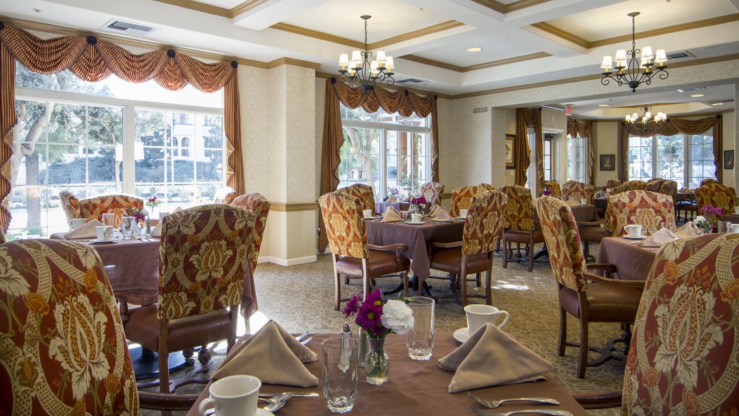 Dining Room at Sunrise of Playa Vista