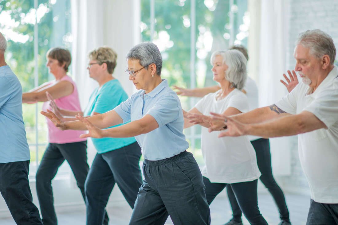 Tai Chi for Seniors: Benefits, Beginner Tips, and Resources