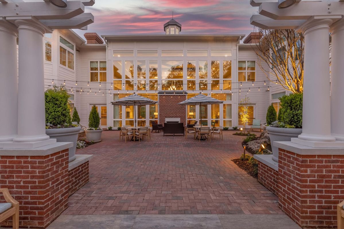 Varenita of West Cobb | Patio Image