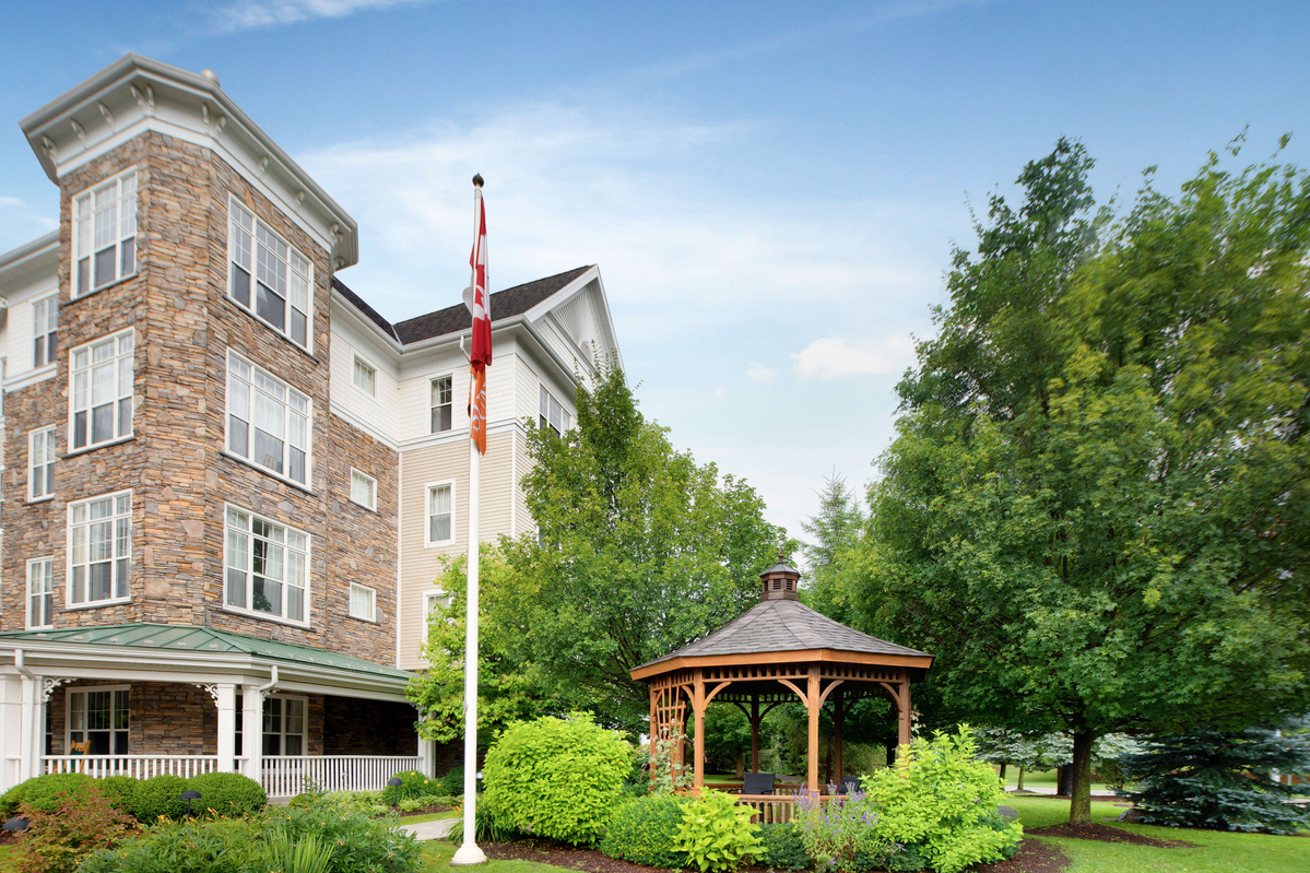 Exterior | Sunrise of Aurora