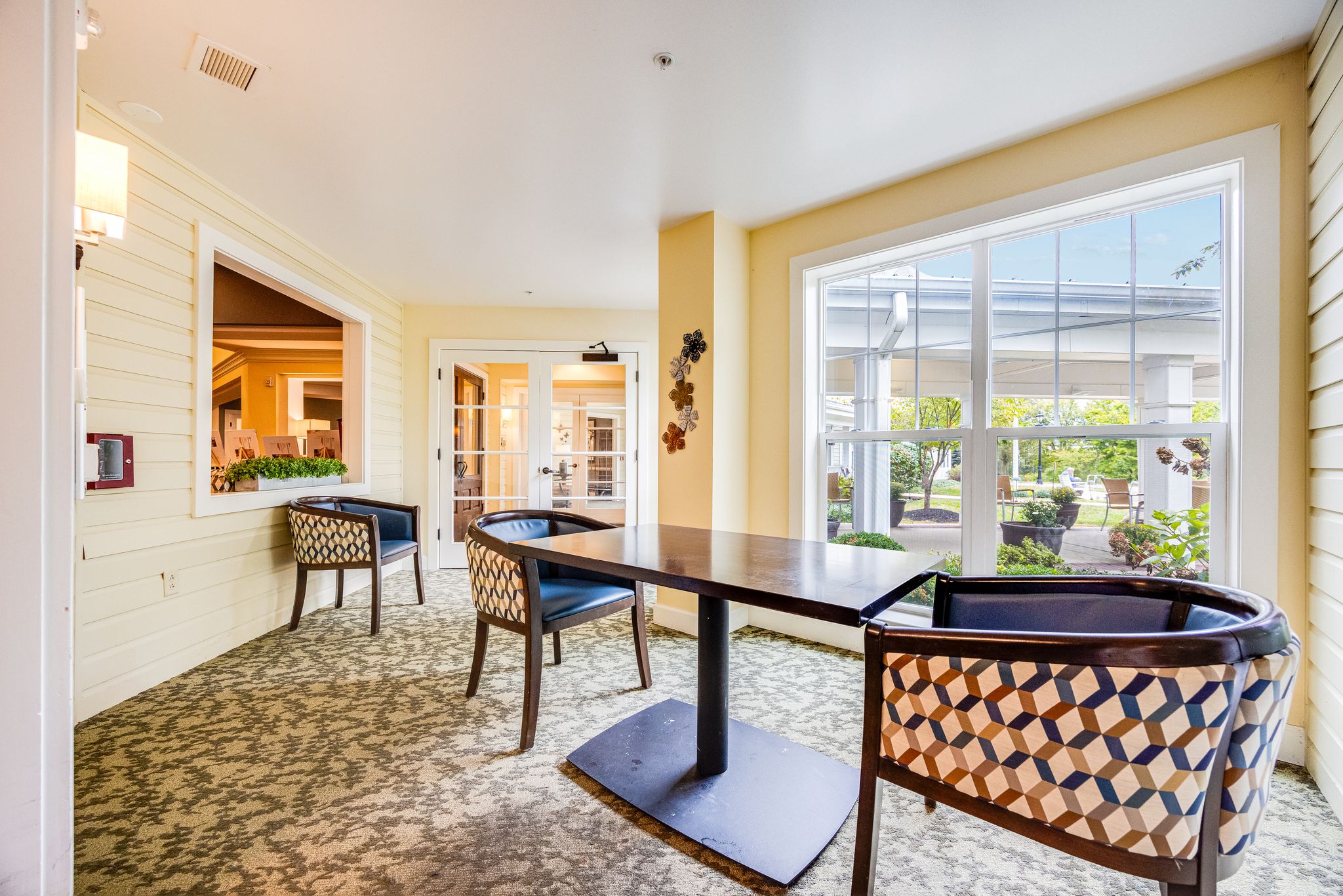 Sunroom | Sunrise of North Wales