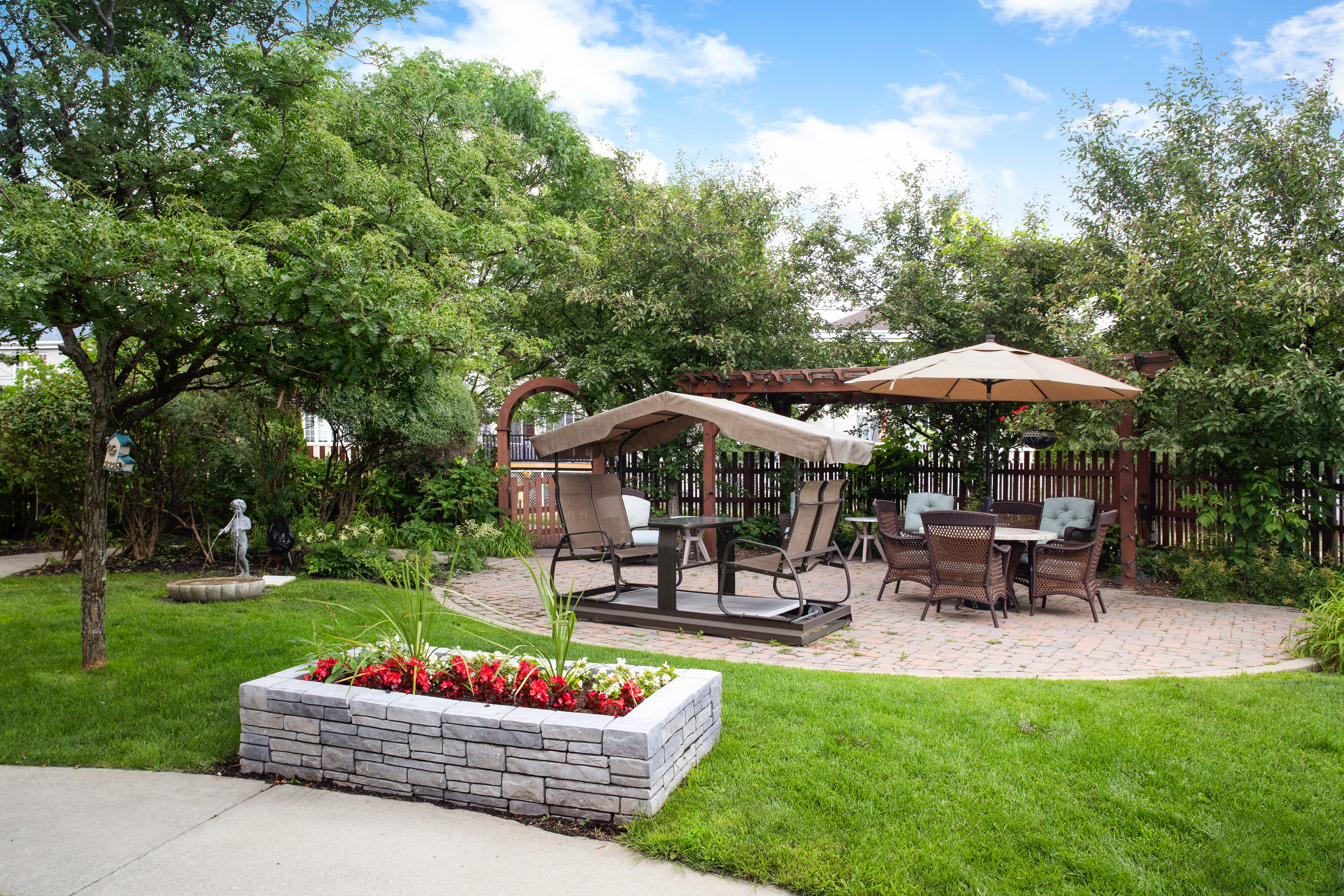 Sunrise of Dollard des Ormeaux | Garden