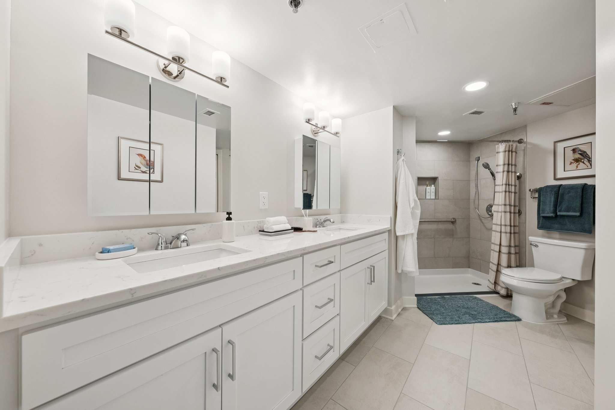 Sunrise at Bluemont Park | Model Bathroom