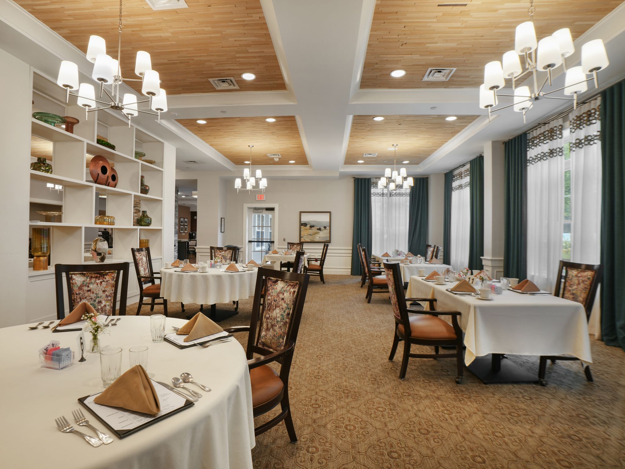 Dining Room | Sunrise of Huntington