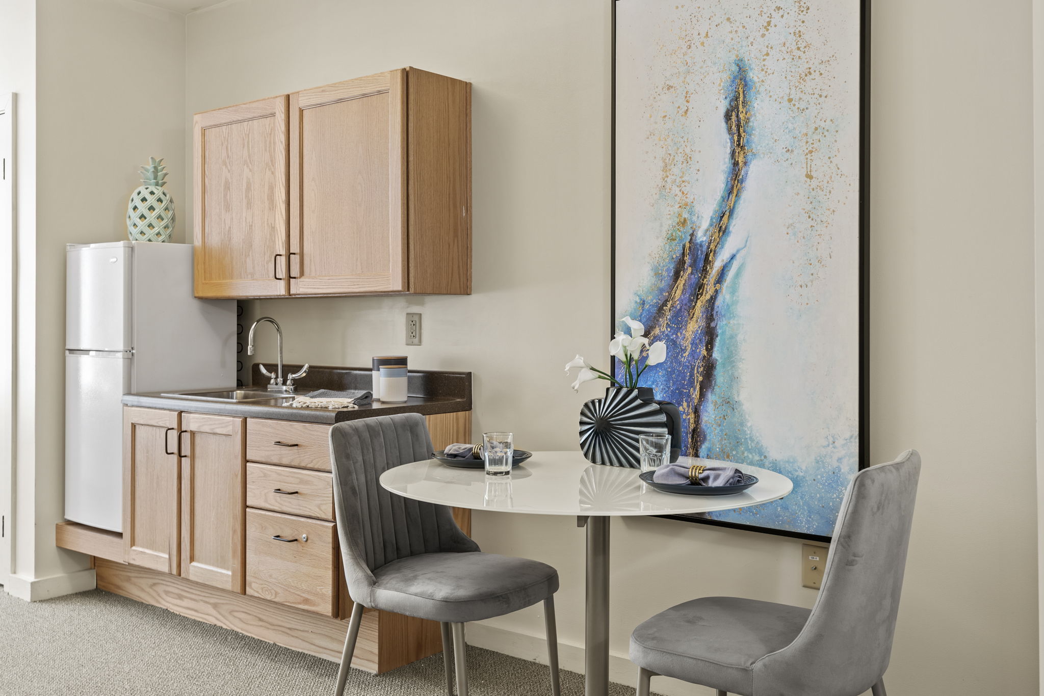 Sunrise of Cary | Model Suite Kitchen