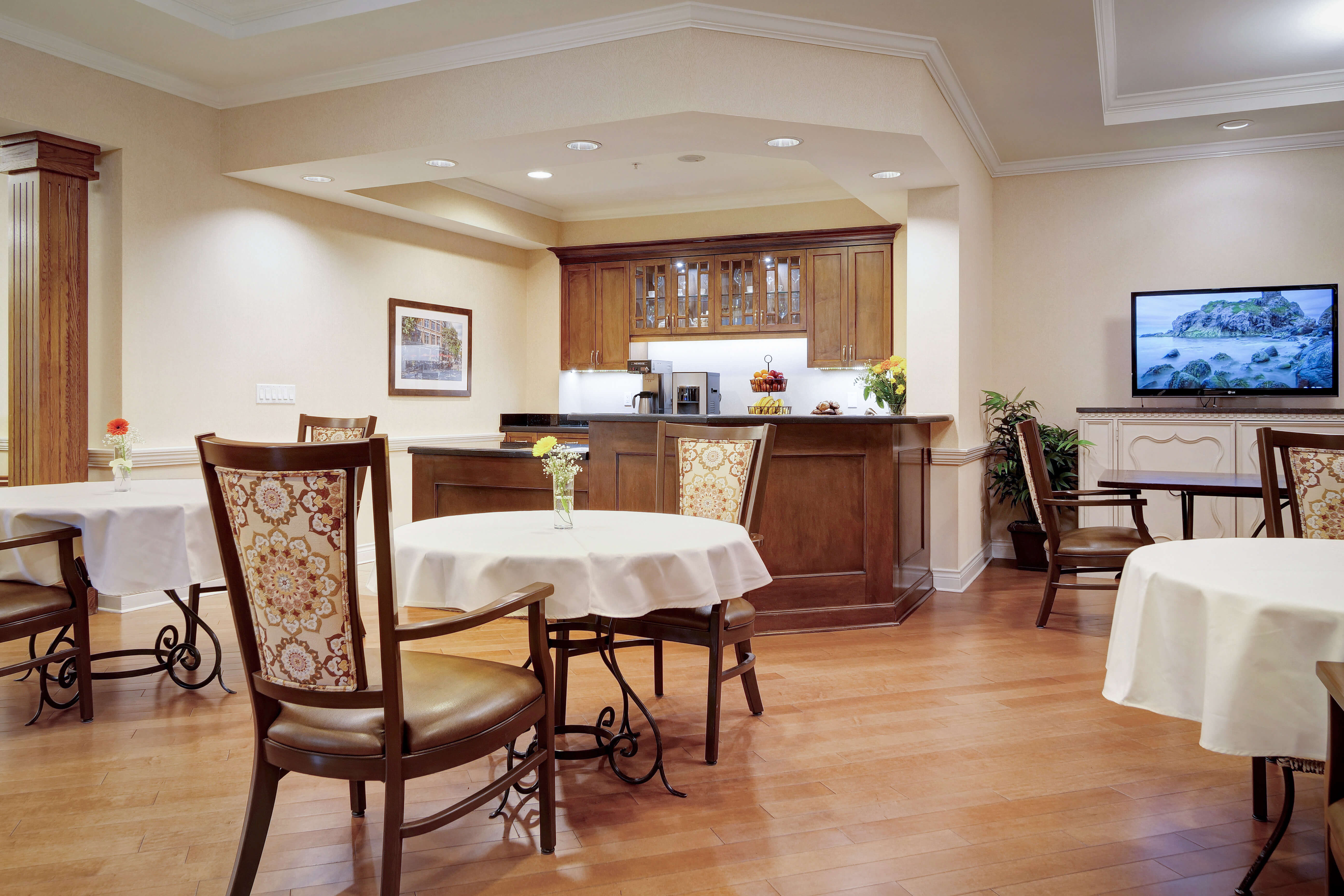 Sunrise of Vancouver | Bistro