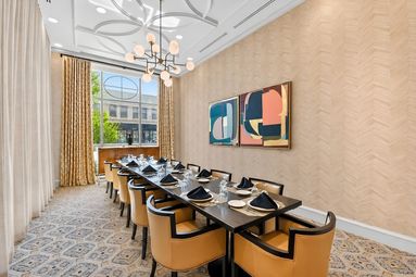 Sunrise of River Forest | Dining Area