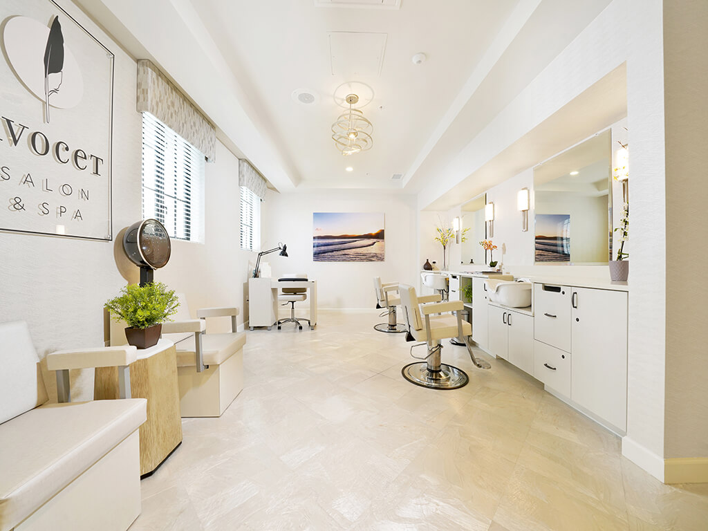 The Bluffs at Hamilton Hill | Salon