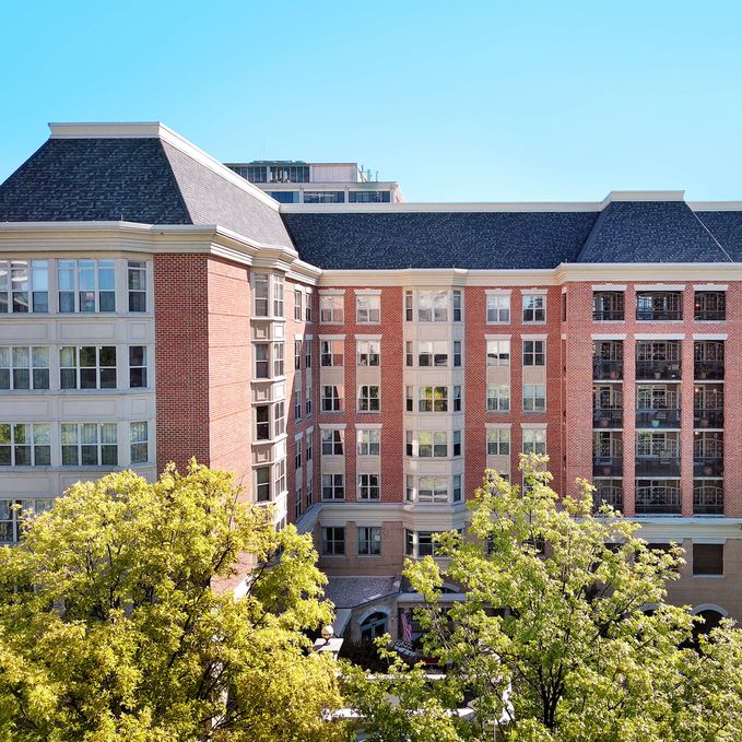 Brighton Gardens of Friendship Heights I exterior