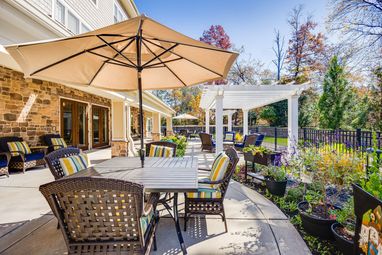 Sunrise of Bridgewater | Patio