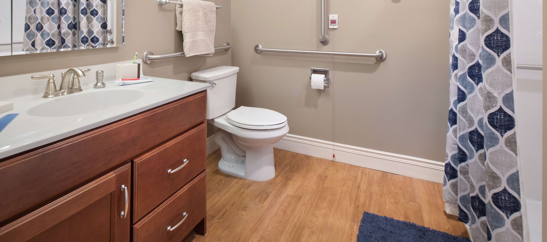 Sunrise of Shrewsbury Companion Bathroom