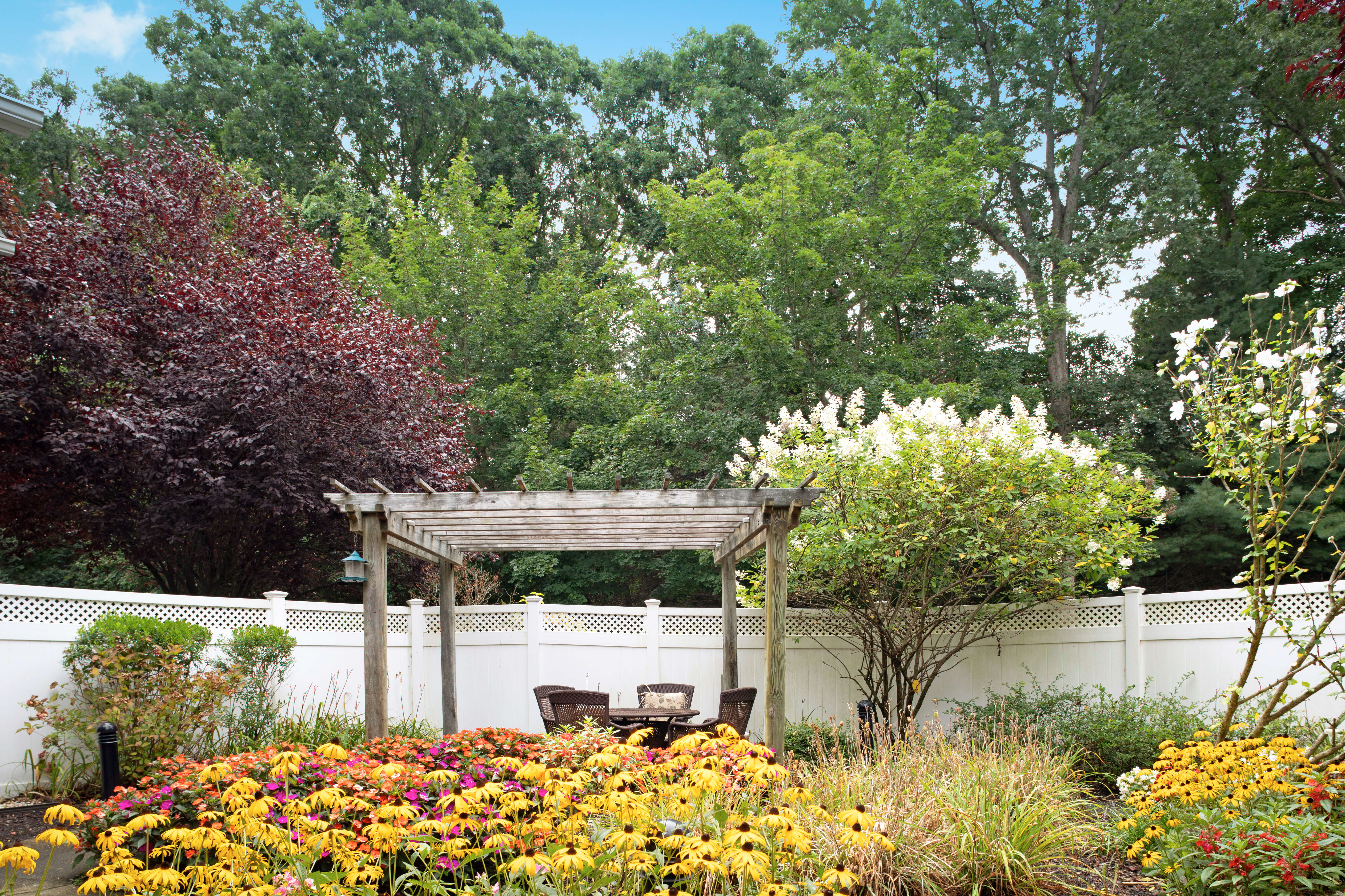 Garden | Sunrise of Plainview