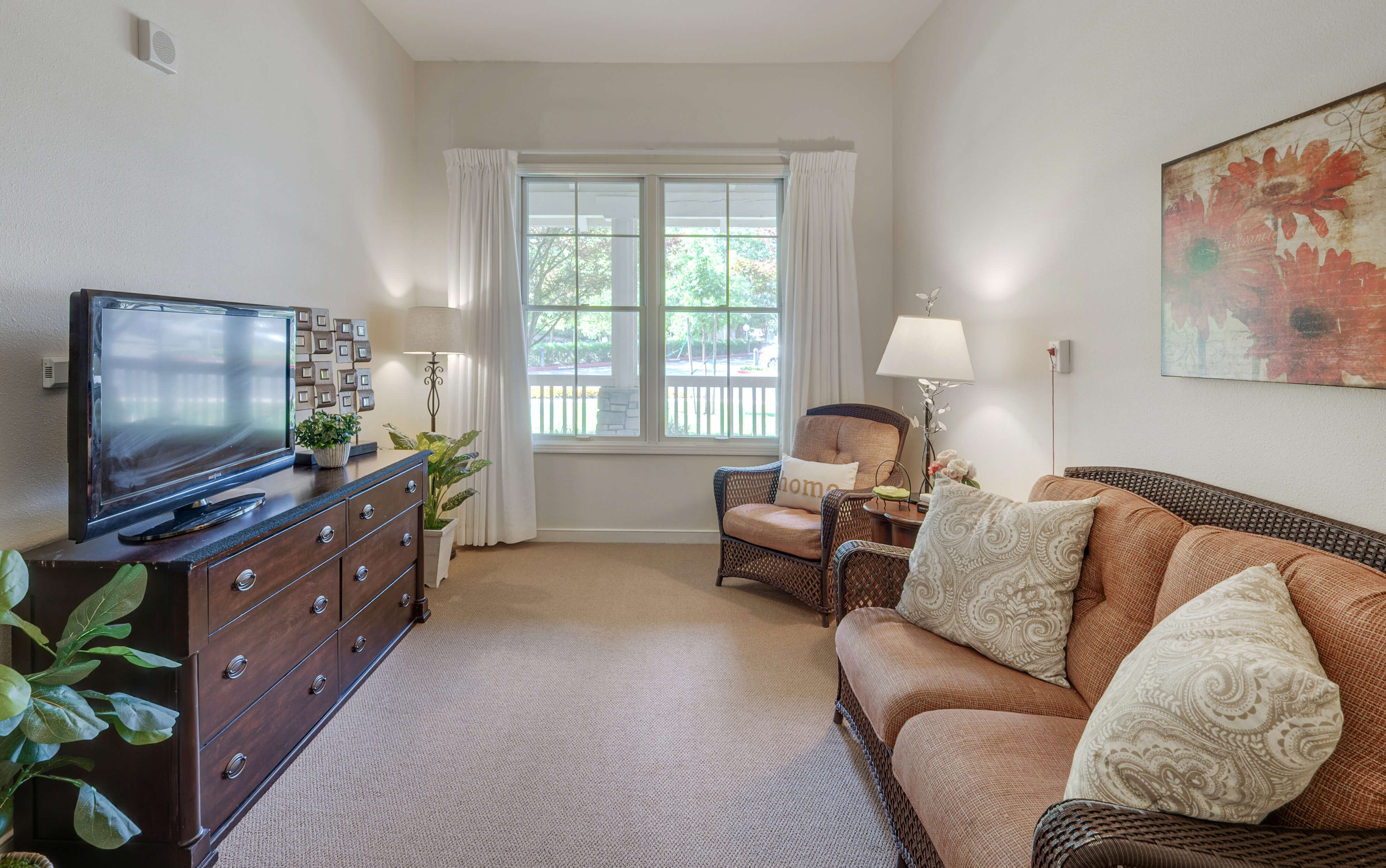 Sunrise of Rocklin | Model Suite Living Room