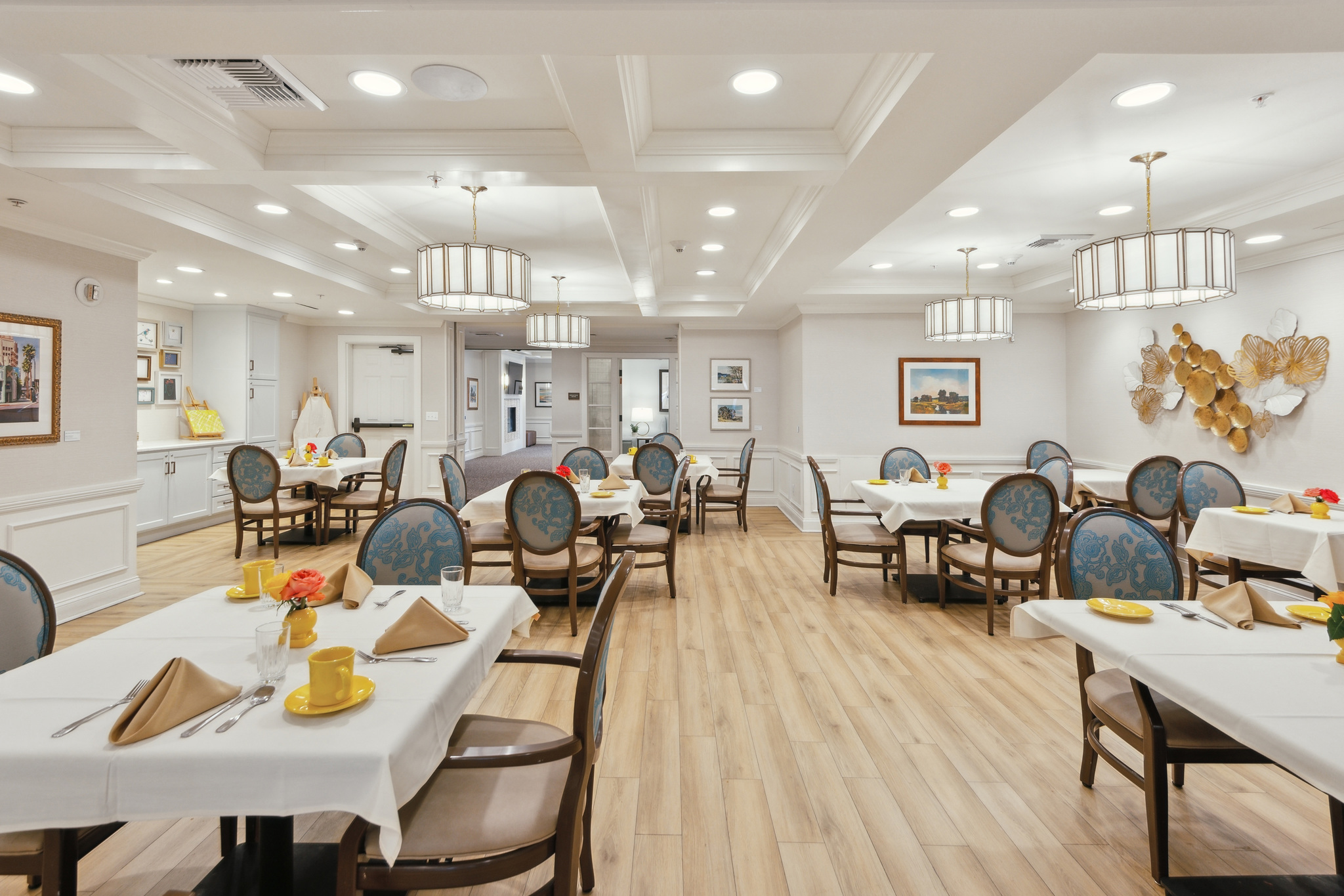 Dining | Sunrise of Beverly Hills