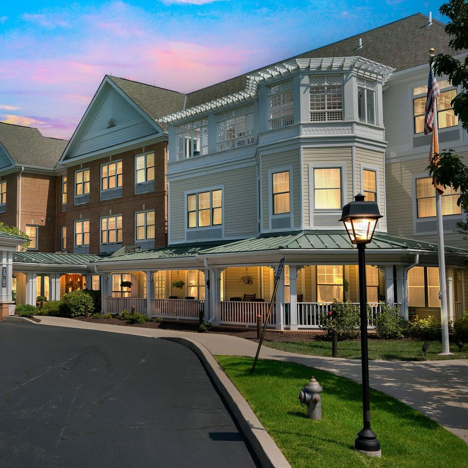 Sunrise of Newtown Square I exterior