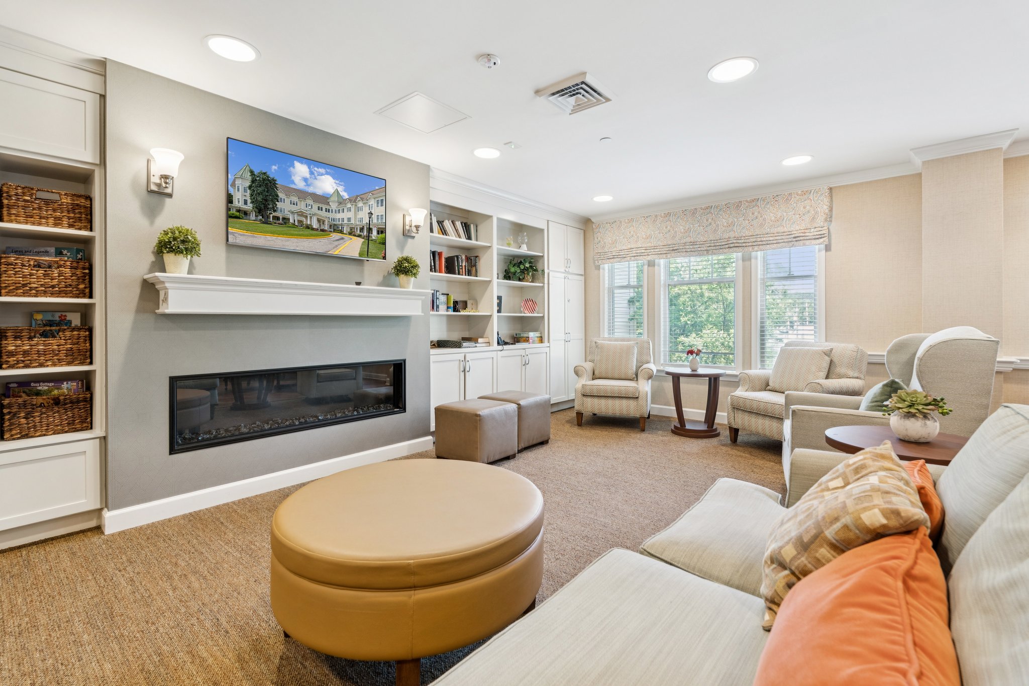 Sunrise of Pikesville | Living Room