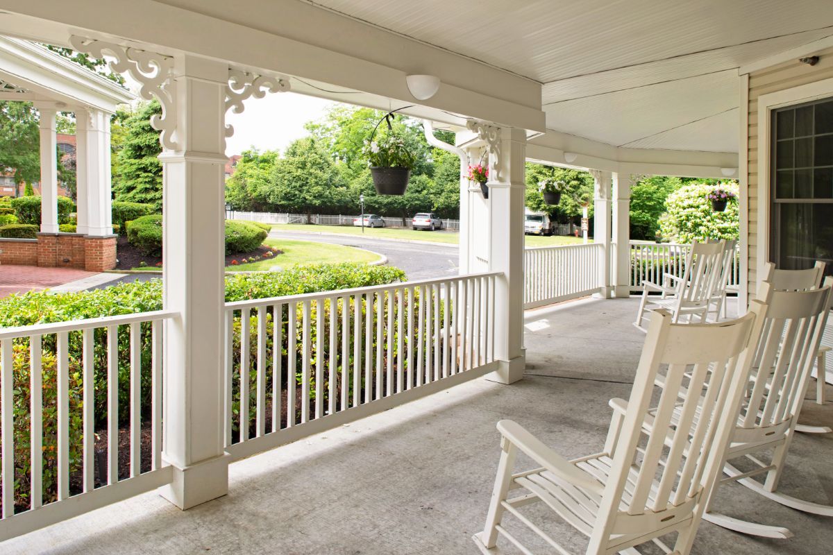 Porch, Sunrise of Crestwood