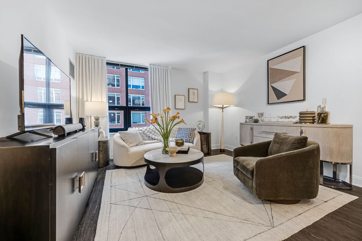 Model Living Room