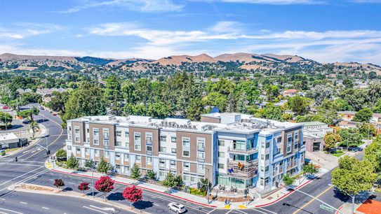 Exterior | Emerald Valley