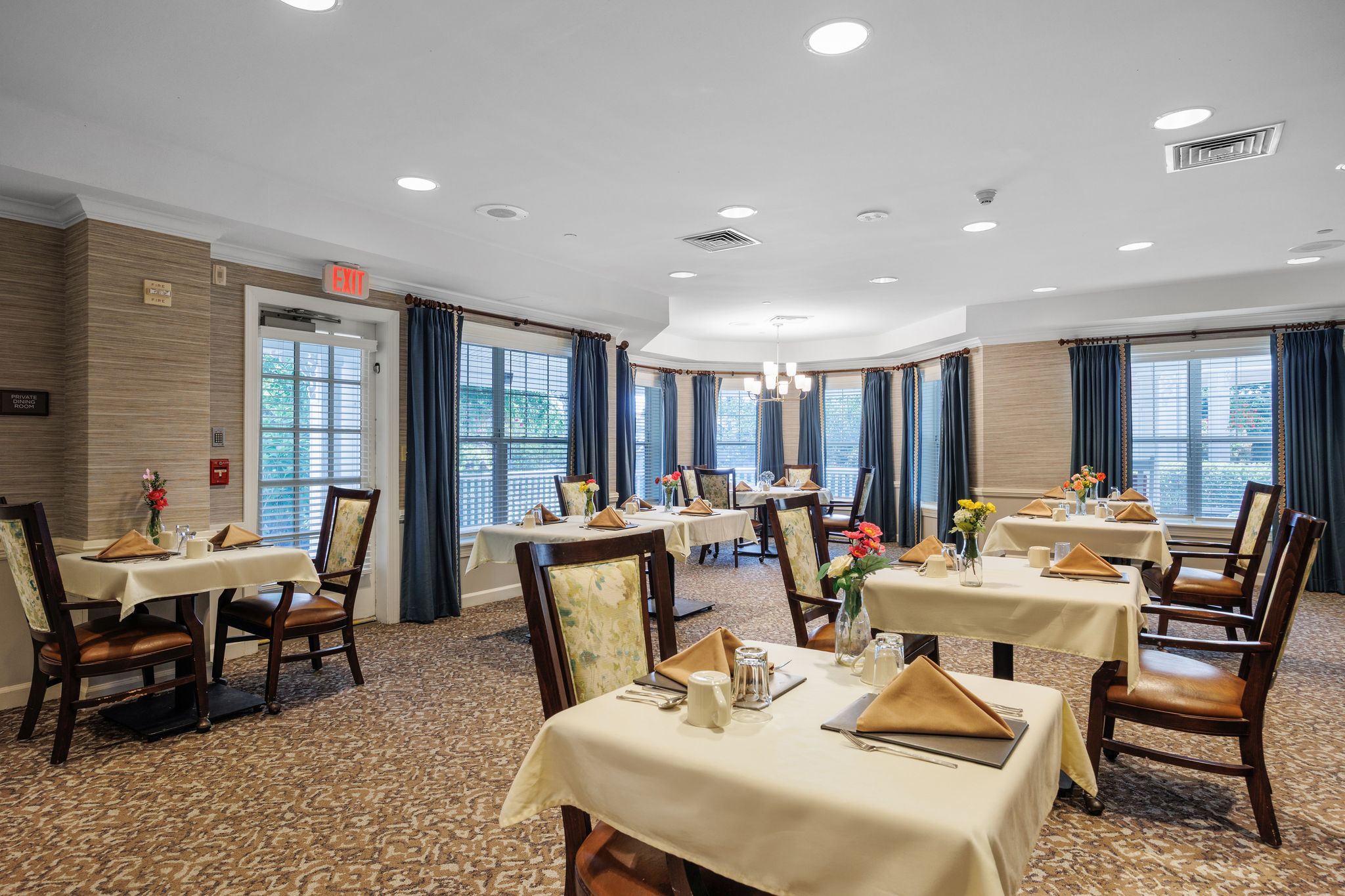 Dining Room | Sunrise at Fleetwood 