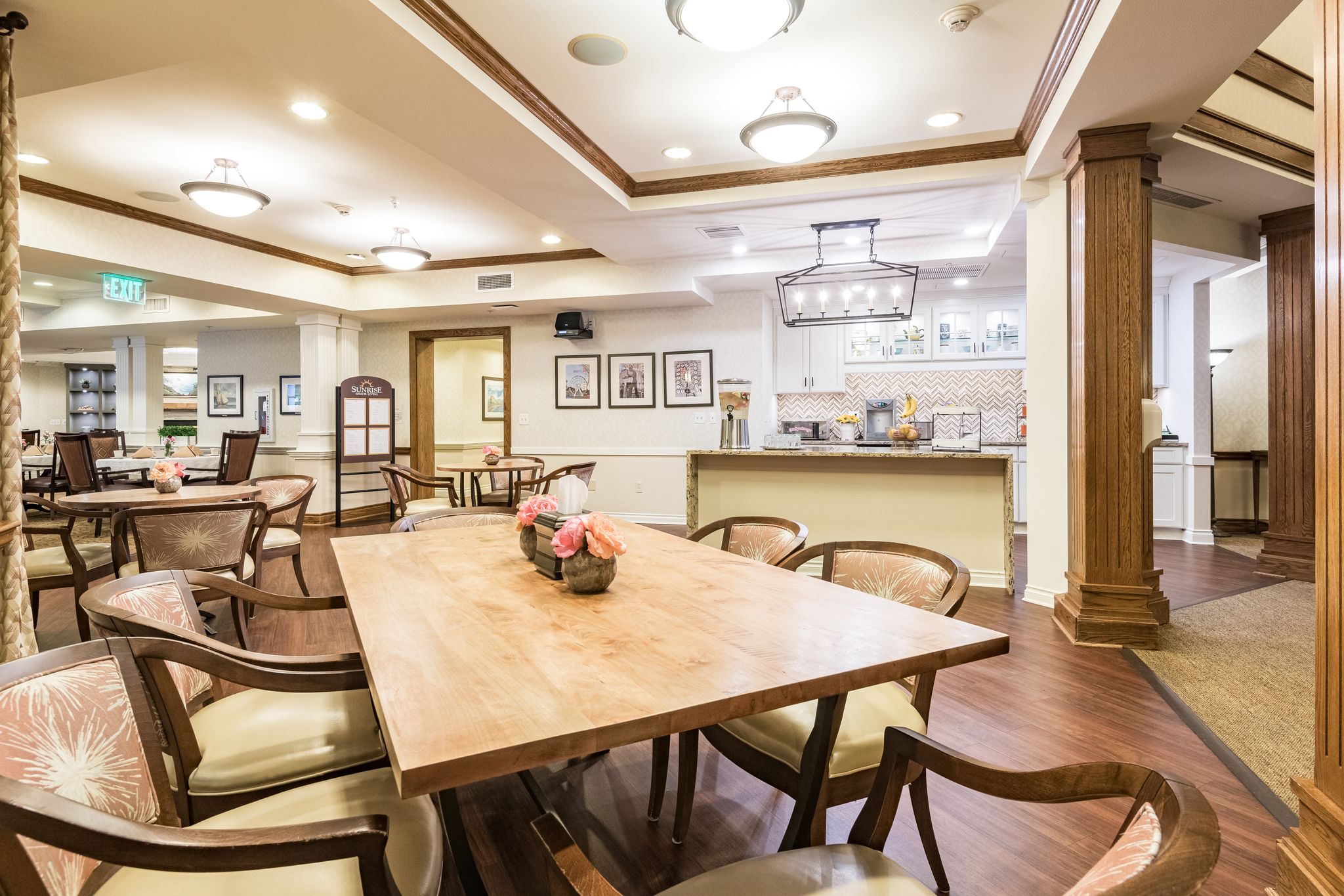 Living Room | Sunrise of Edmonds